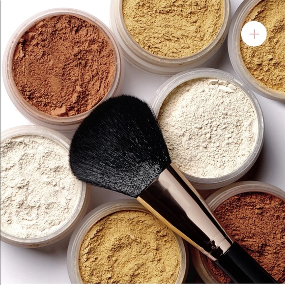 🌿 OPVBEAUTY LONDON Translucent Setting Powder - Picture 2 of 5